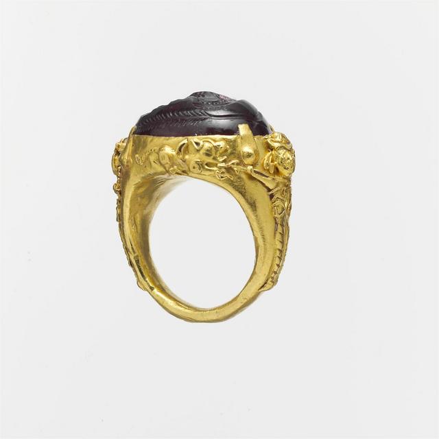 Metropolitan Museum of Art: Gold ring with a carnelian or glass intaglio, 2nd–3rd century A.D.